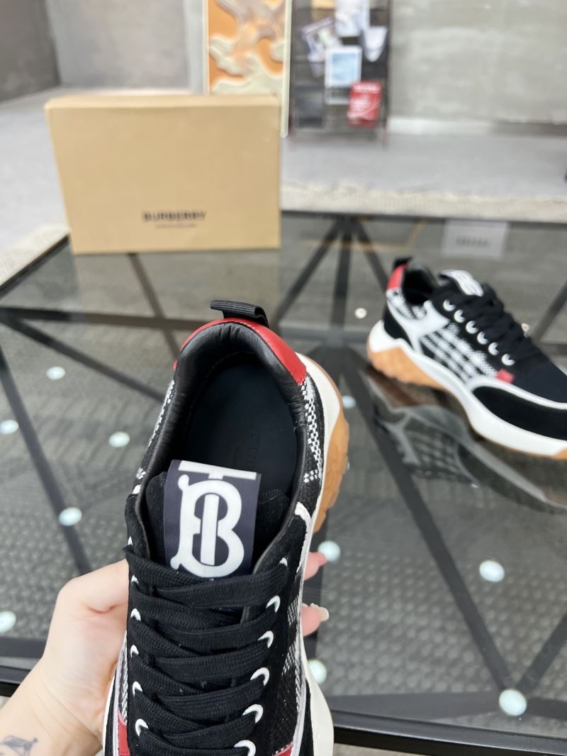 Burberry Low Shoes